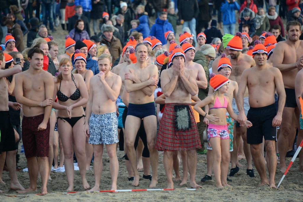 ../Images/Nieuwjaarsduik Nederzandt 2015 038.jpg